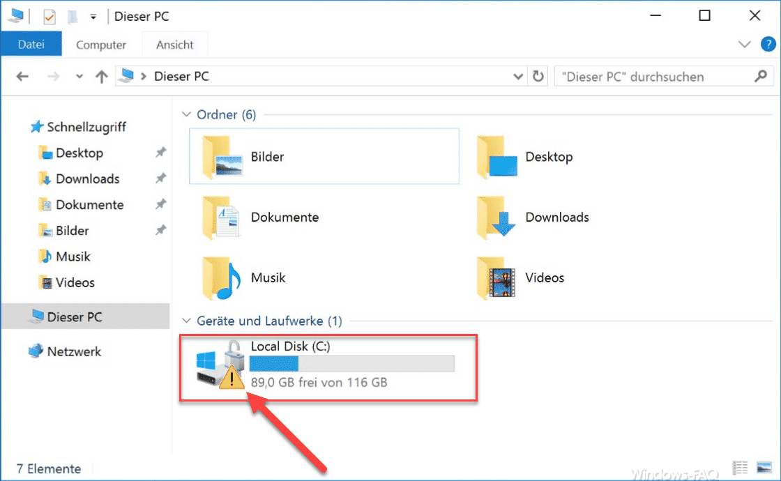 Gelbes-Ausrufungszeichen-beim-Laufwerk-im-Windows-10-Explorer.png